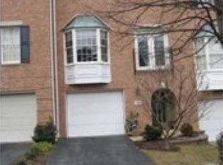 104 Wynnewood Dr, Pittsburgh, PA 15228