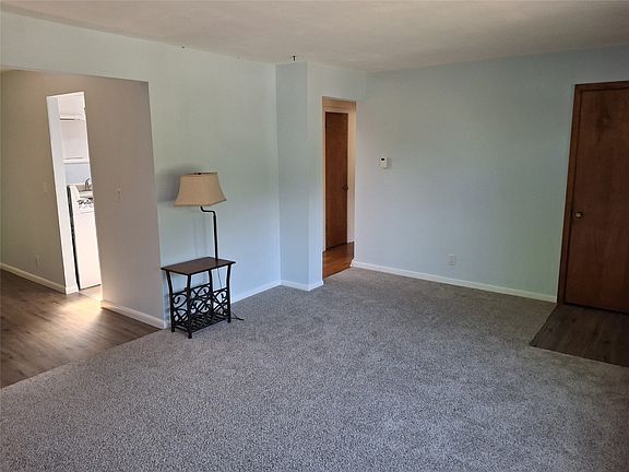5th image of 21 Montour St