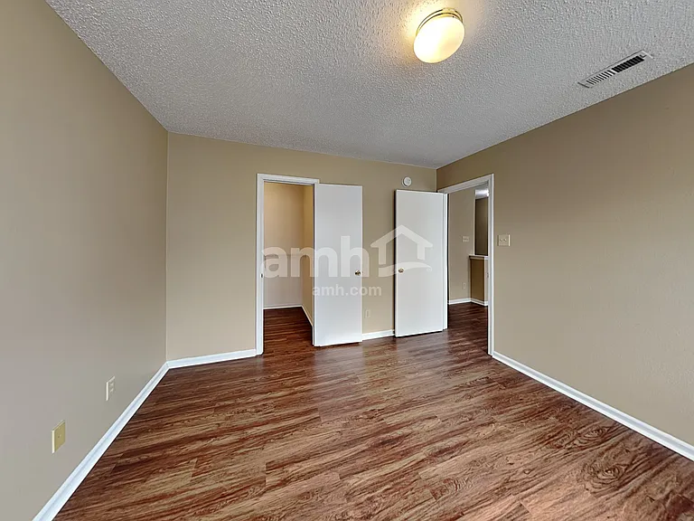 11 Lowell Ct — Photo 16
