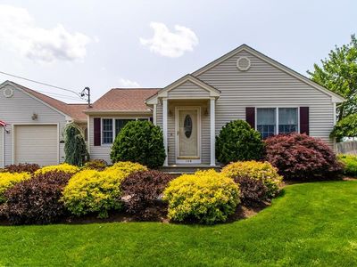 136 Woodward Rd, Providence, RI, 02904