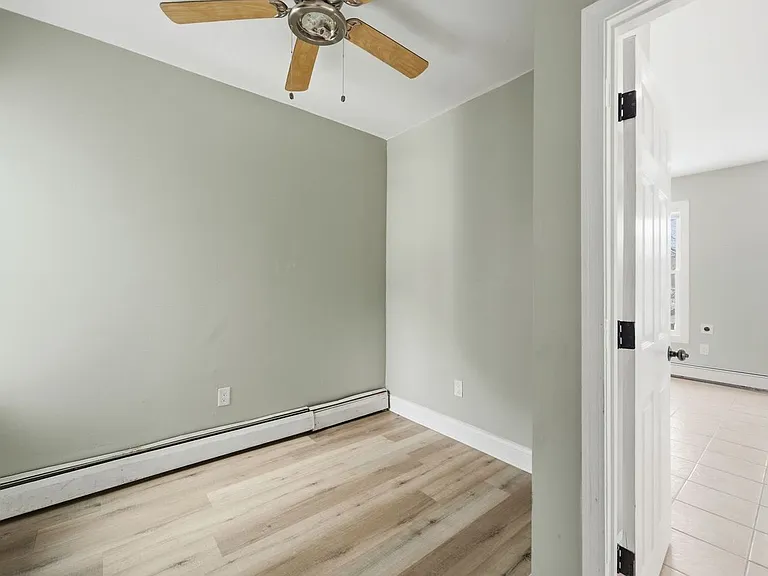 32 Lawrence St #1 — Photo 7