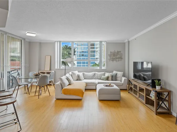 2000 N Bayshore Dr APT 401, Miami, FL 33137