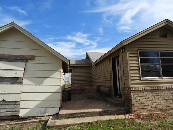 3rd image of 1125 N Gardner Ave