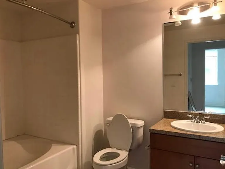 629 Traction Ave #450 — Photo 16