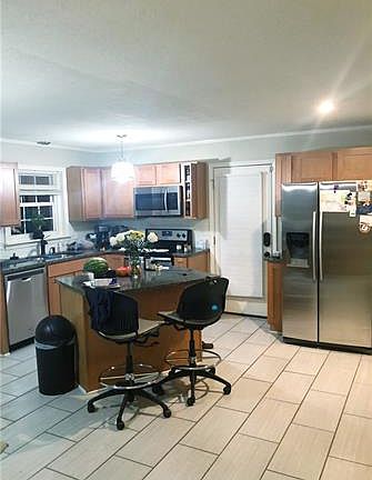 3rd image of 6015 Florence Ave