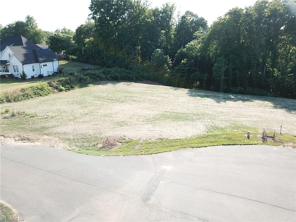 2nd image of 113 Sandstone Dr Lot 14