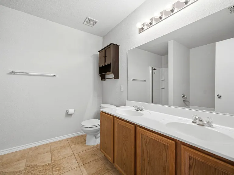 712 Preston Dr — Photo 26