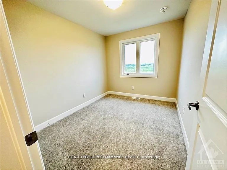 196 Hooper St — Photo 15