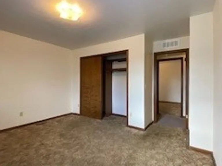 1824 Tiffany Ct — Photo 8