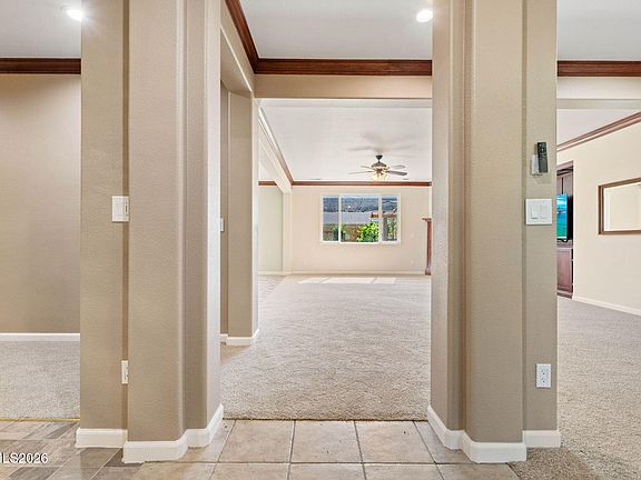 5th image of 30 Blossom Ct