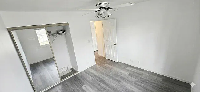 325 Bayview Point — Photo 9