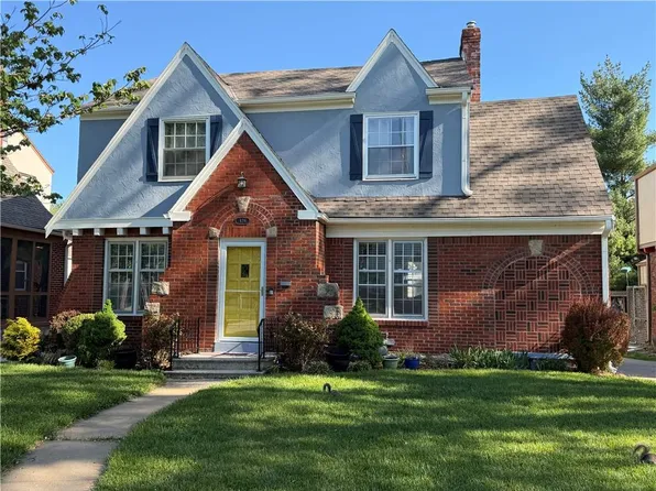 636 E 74th St, Kansas City, MO 64131