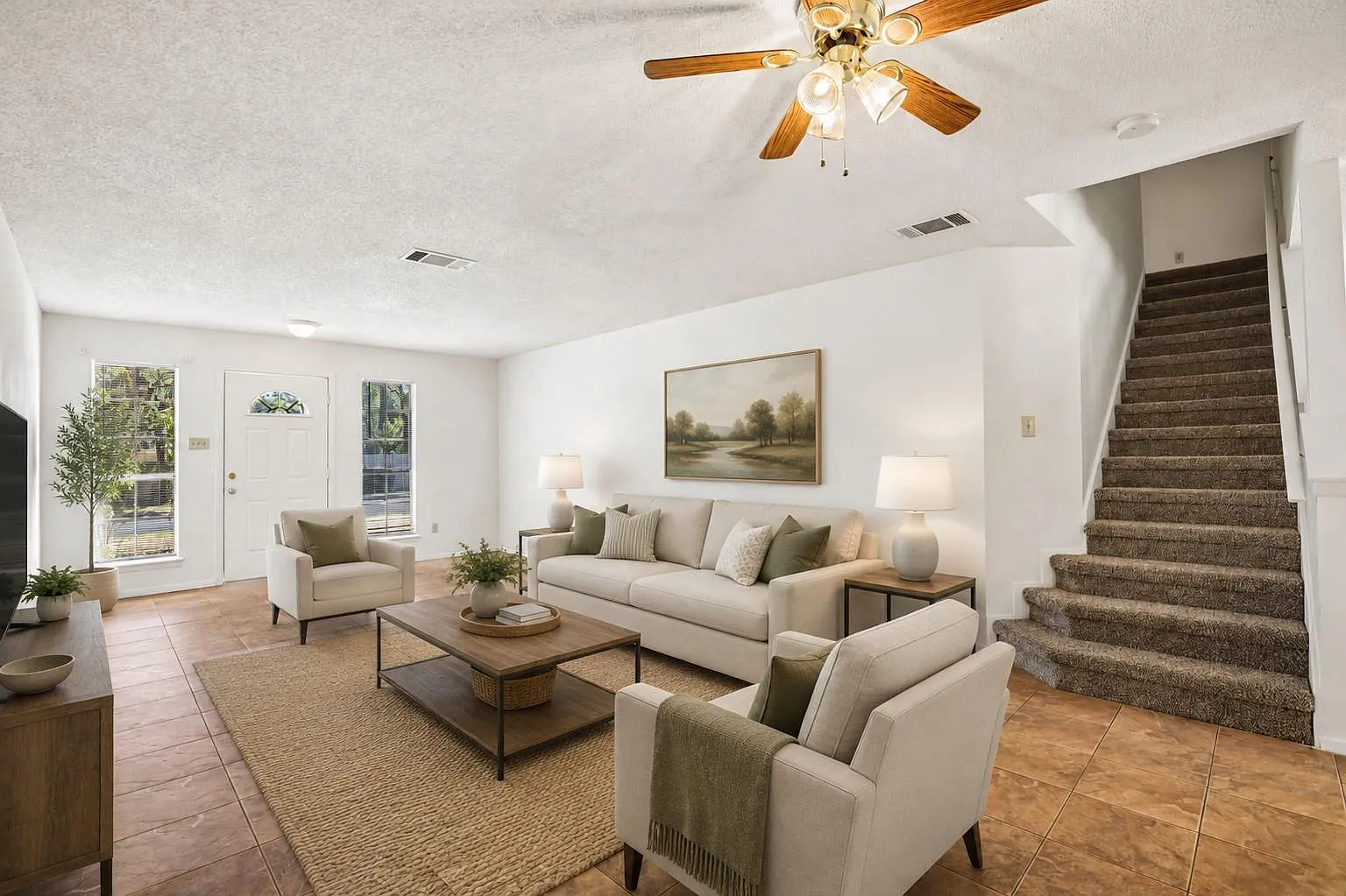 4 bed, 2.5 bath, 2062 sqft, $2,485 — Photo 3