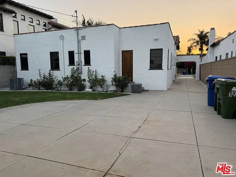 326 N La Jolla Ave — Photo 64