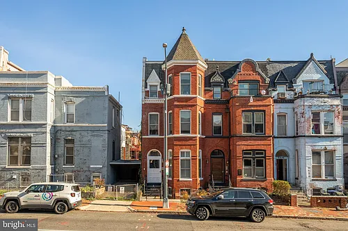 1135 6th St NW #1 Photo 1