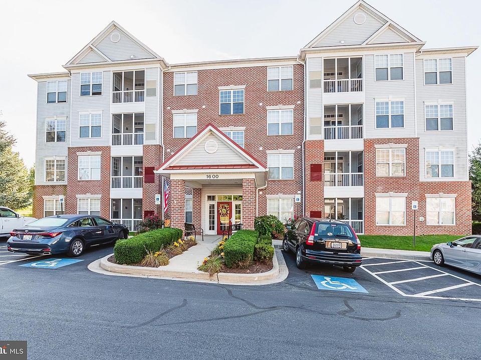 1st image of 1600 Martha Ct Unit 404