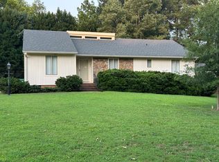 921 Glenshannon Rd, Matthews, NC 28105