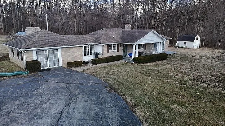 8075 State Road 39 photo 1
