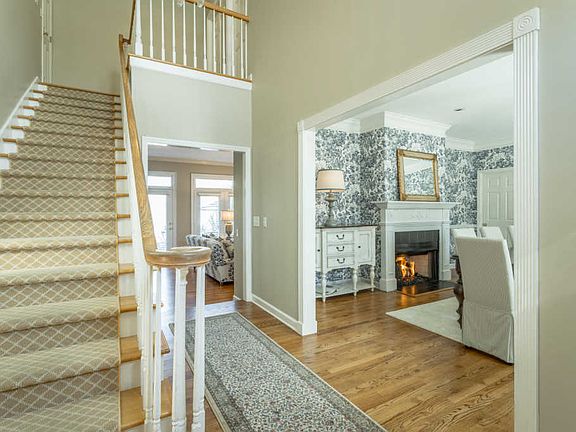 4th image of 9337 Royal Mountain Dr
