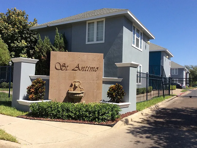 St. Antimo Apartments — Photo 40
