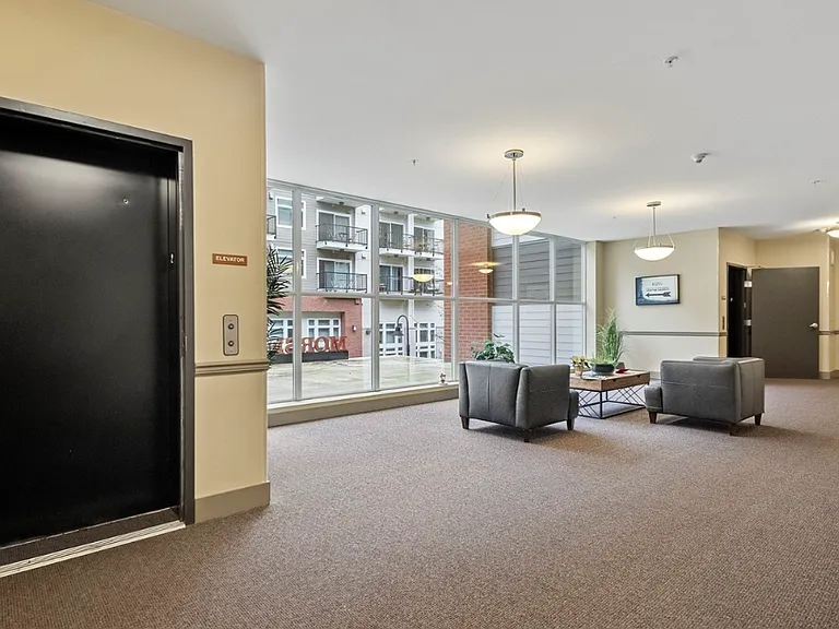 1015 Railroad Ave #219 — Photo 4