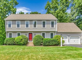 32 Wayside Rd, Westborough, MA 01581