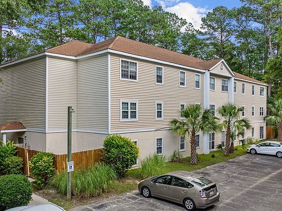 4th image of 6840 Blue Heron Dr. #206