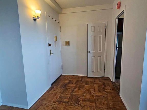 5th image of 1507 Metropolitan Ave APT 10E