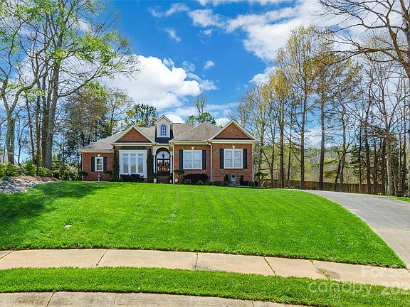 2nd image of 2500 Barrington Ct