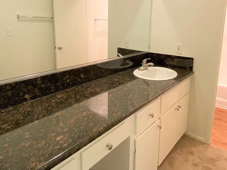 Cross Roads Apartment Homes — Photo 14