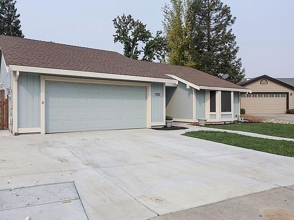 3rd image of 1122 Cresthaven Dr