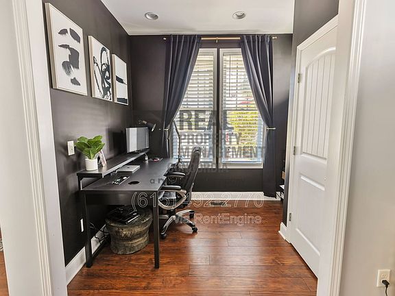 5th image of 1003C Spain Ave