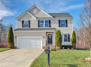 11430 Great Willow Dr, Moseley, VA 23120