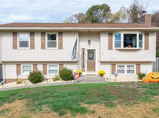 36 Martin Dr, Wappingers Falls, NY 12590