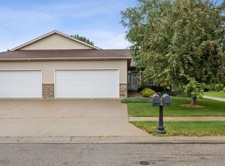 326 44th Ave S, Moorhead, MN 56560