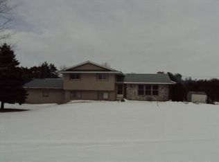 3750 Barnes Rd, Ravenna, MI 49451