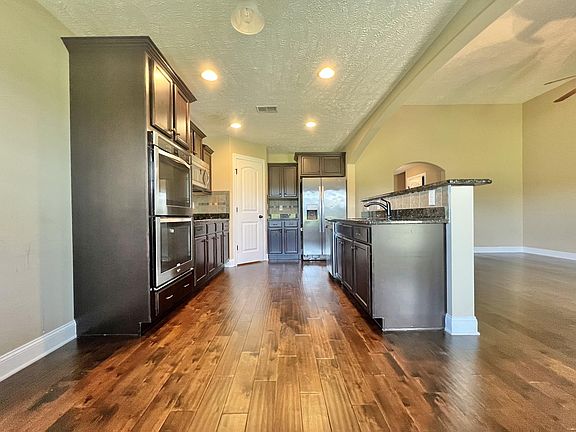 5th image of 783 Sturdivant Dr
