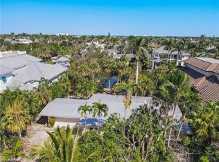 1545 3rd St S, Naples, FL 34102