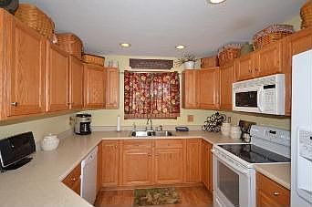 5th image of 1192 Darcis Dr