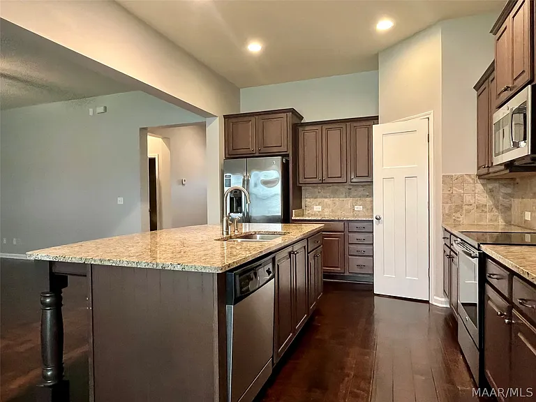 9408 Tillman Ct — Photo 25