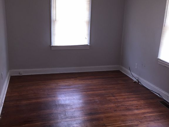 2nd image of 40 Echols Dr #B