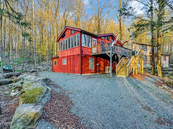 64 N Gate Rd, Lake Ariel, PA 18436