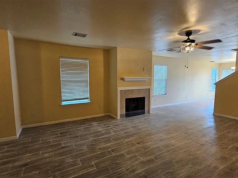 22135 Greengate Dr — Photo 20
