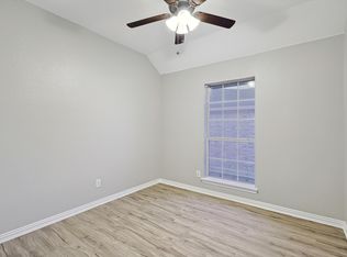 1658 Shannon Dr, Lewisville, TX 75077