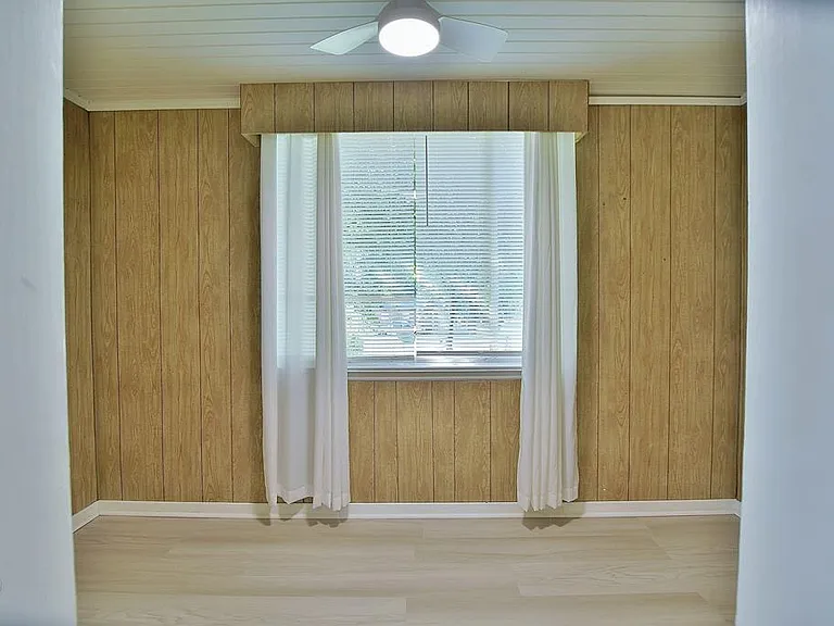 4201 Forrest Rd — Photo 11