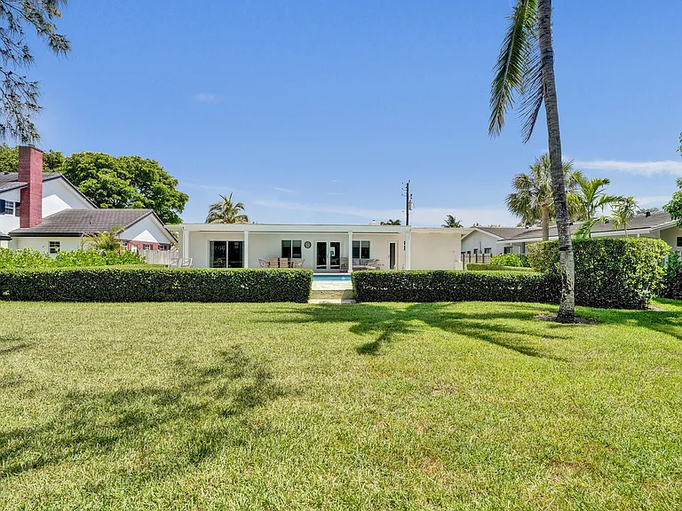 248 Codrington Dr — Photo 48