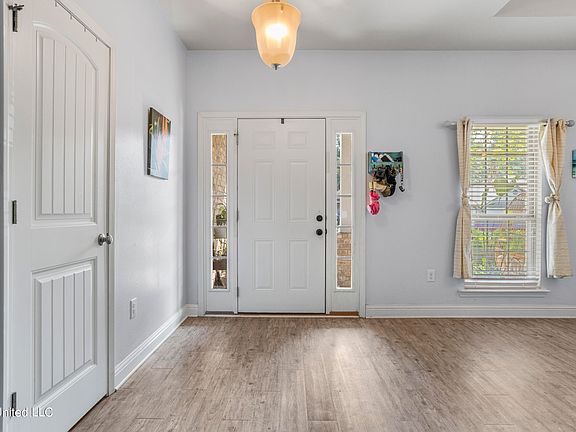 3rd image of 11544 Caroline Ct
