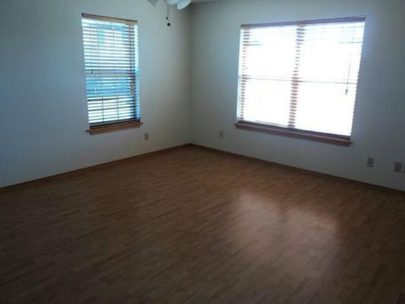 3rd image of 850905 S Highway 18