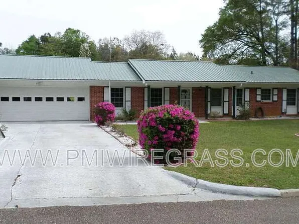 31 Andrews Dr, Daleville, AL 36322