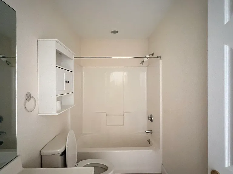 35 Judith Ln #204 — Photo 11